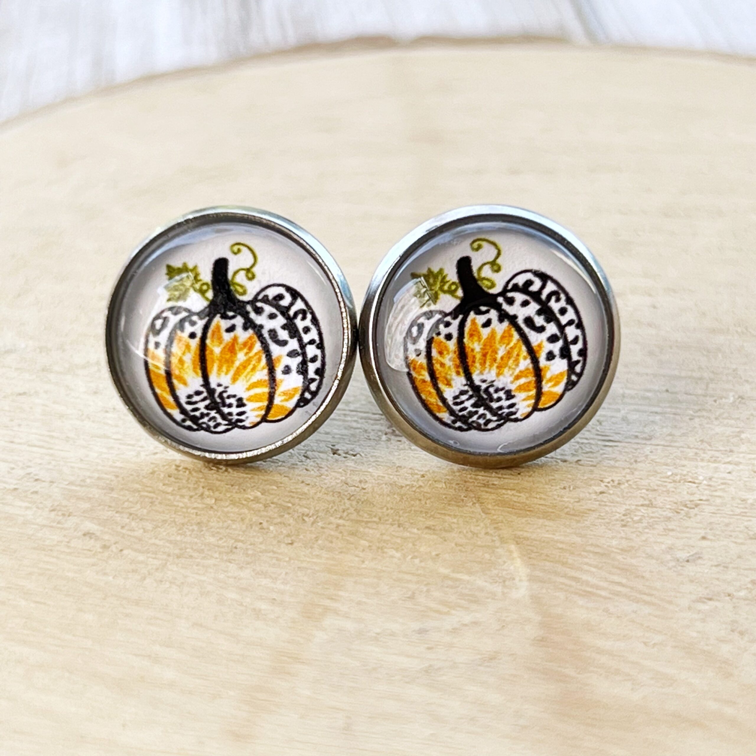 image_a8f0ff2f-7ab0-4b0f-bcbd-65fb3973a99f Leopard Pumpkin Sunflower Stud Earrings – Fall Animal Print Jewelry - Image 5